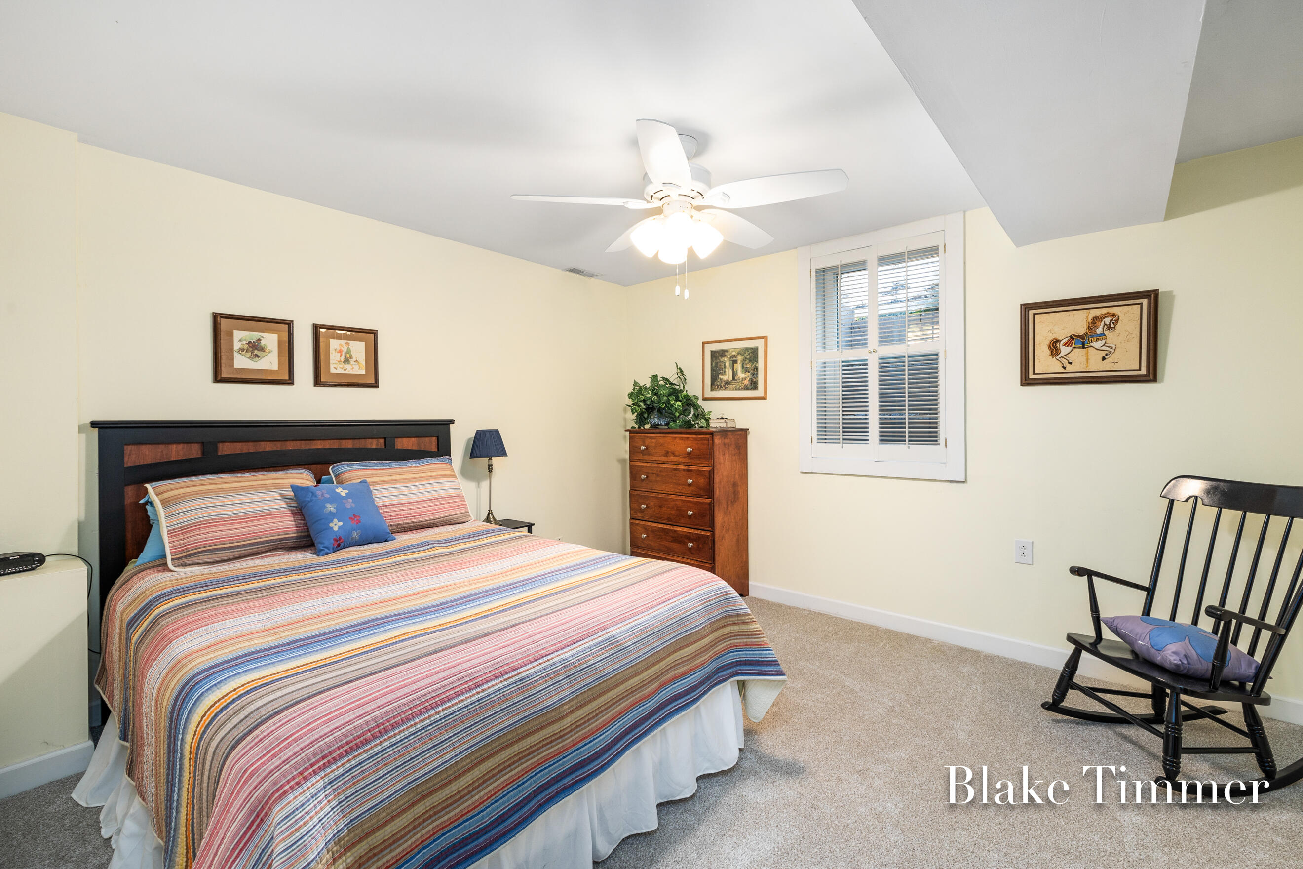6025 Arroyo Vista Drive NE