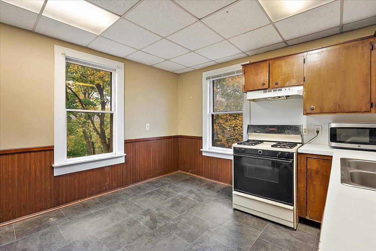 41 Benjamin Avenue SE