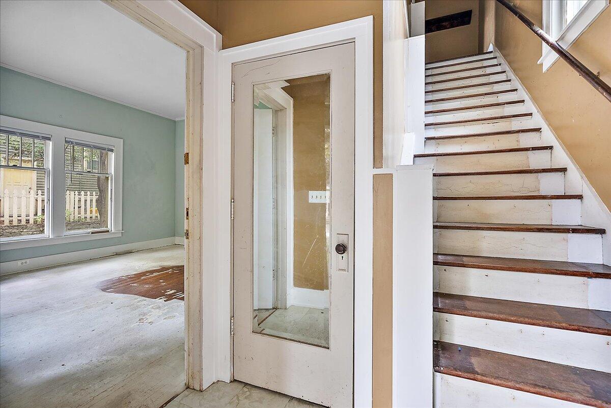 41 Benjamin Avenue SE