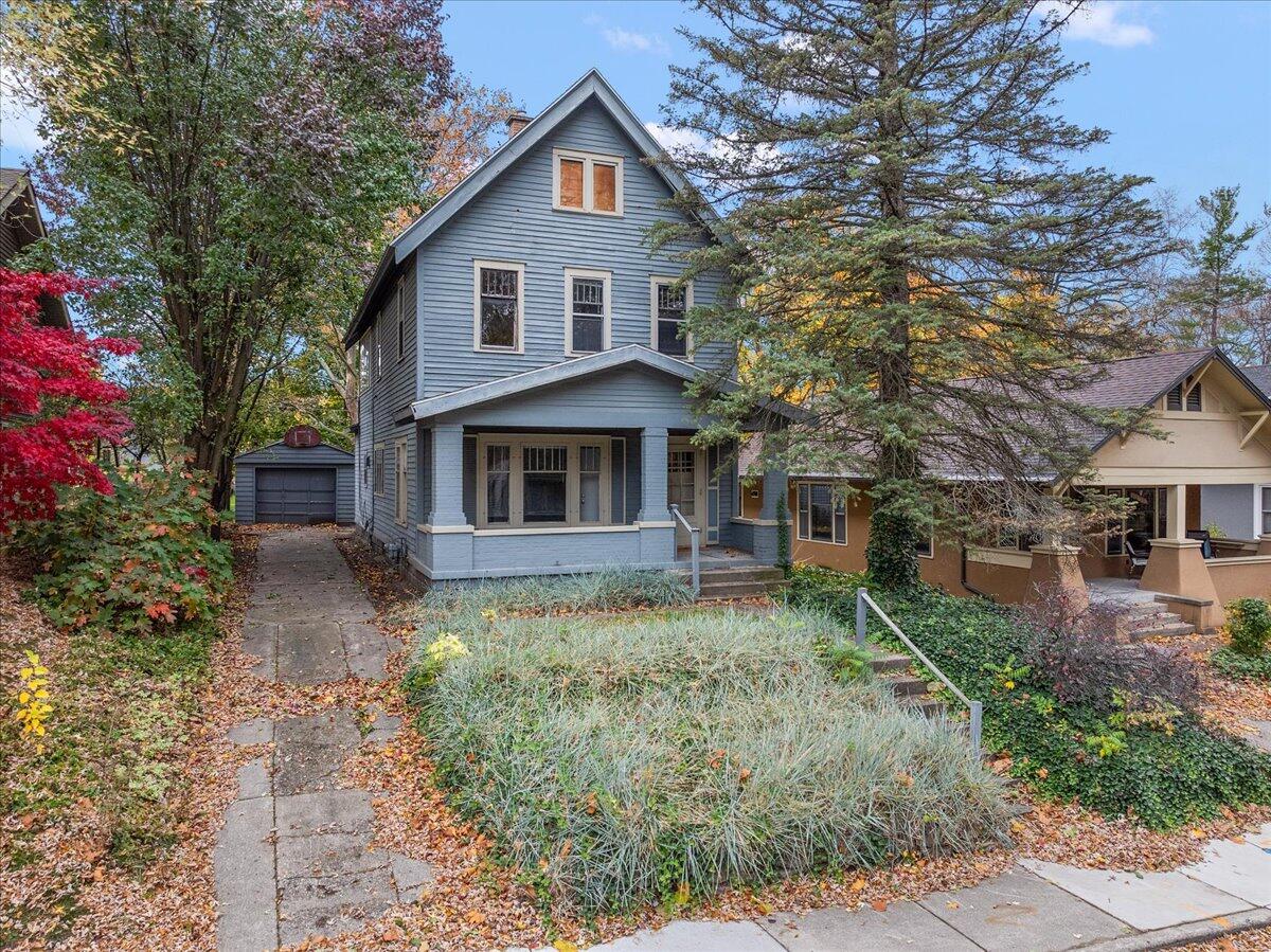41 Benjamin Avenue SE