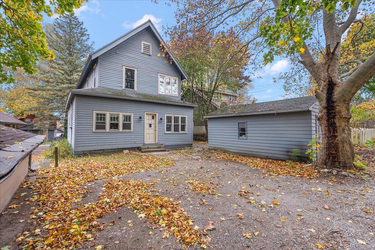 41 Benjamin Avenue SE