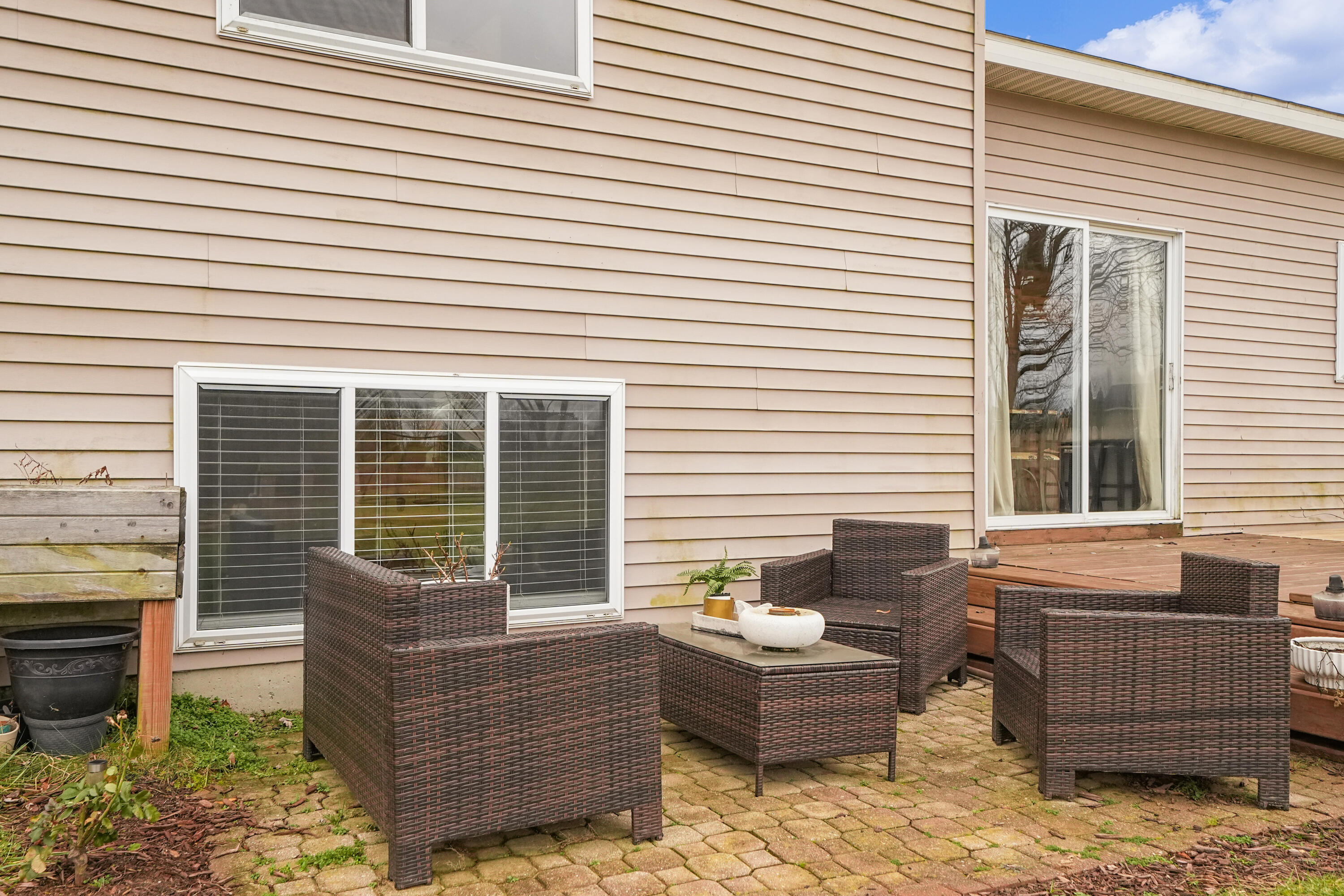 2149 Antler Court NE