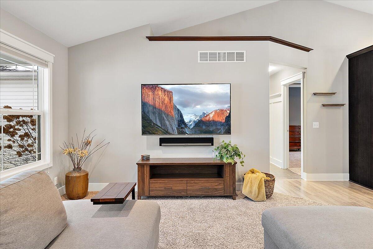 3477 Oakland Hills Court