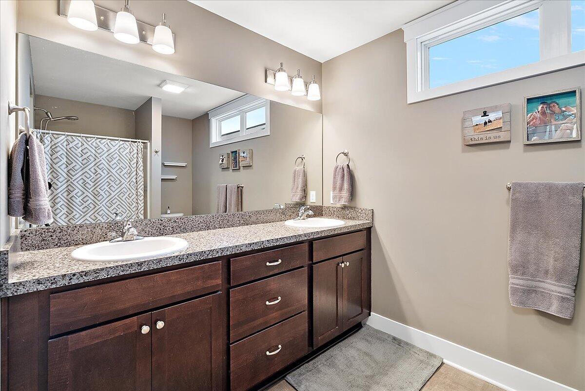 3477 Oakland Hills Court