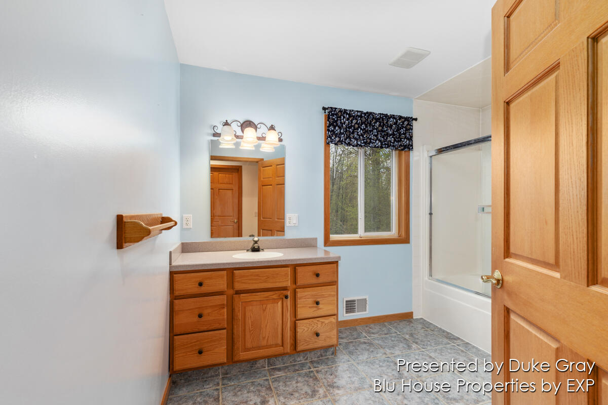 2739 N Marble Road