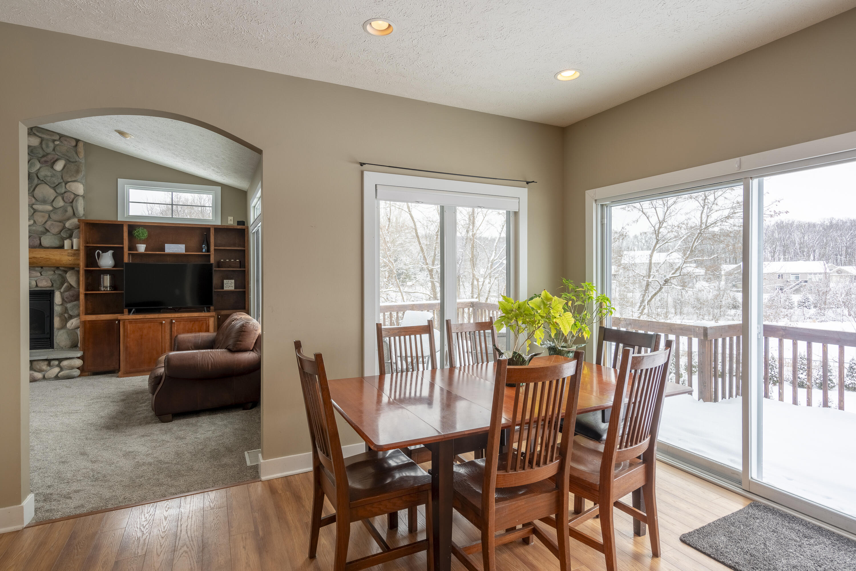 3865 Jasper Court