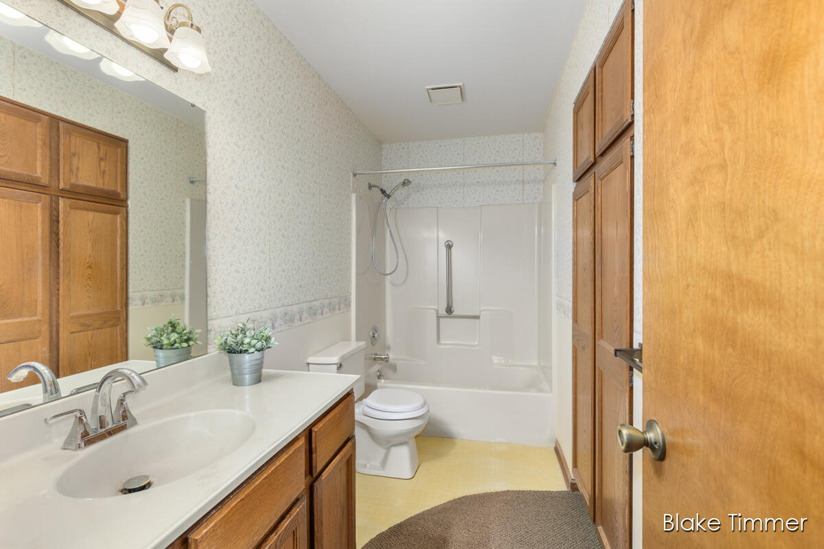 6652 Waterbury Lane