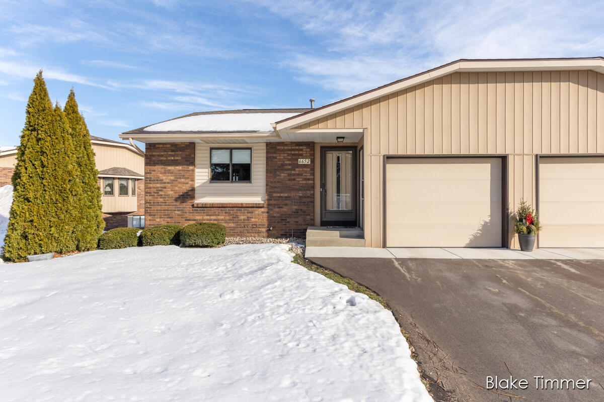 6652 Waterbury Lane