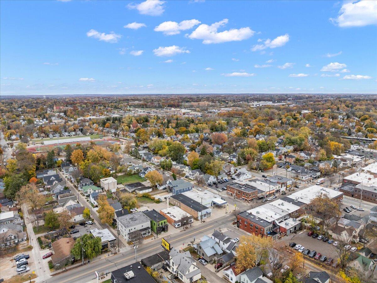 935 & 939 Fulton Street E