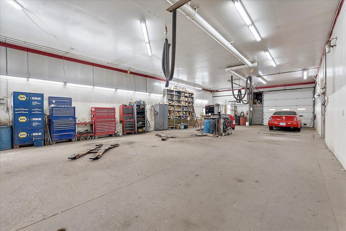 935 & 939 Fulton Street E