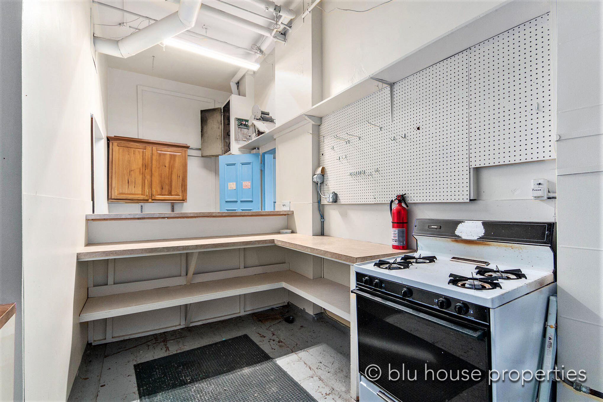 935 & 939 Fulton Street E