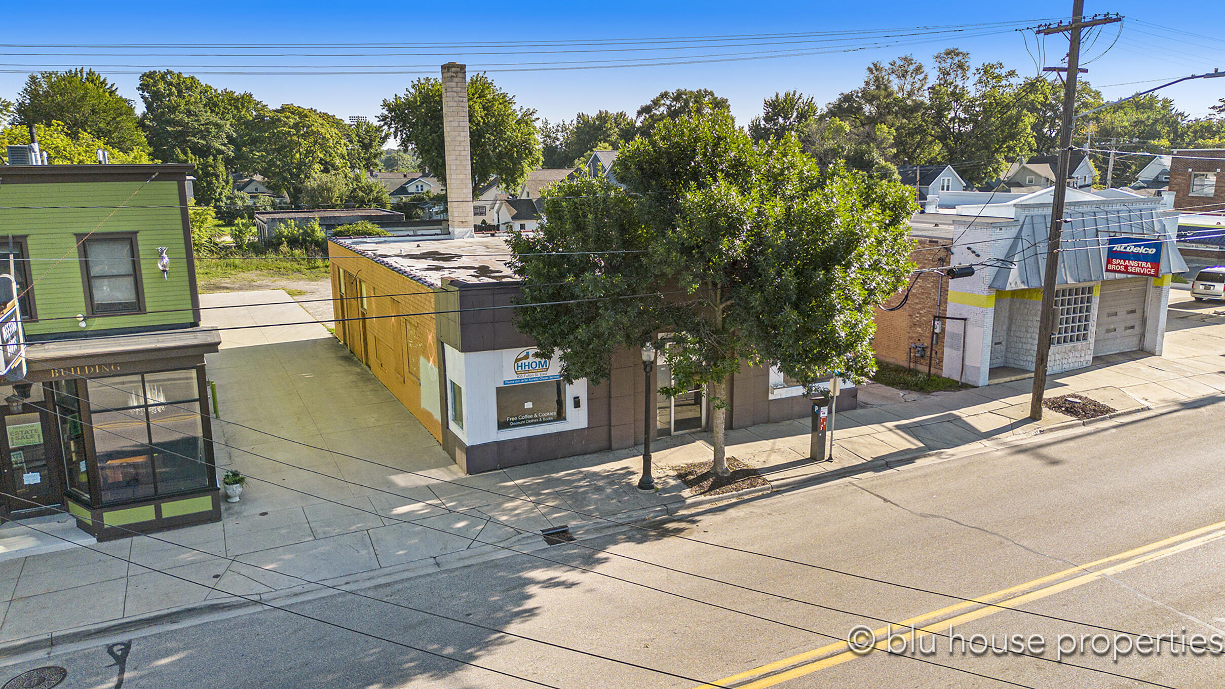 935 & 939 Fulton Street E