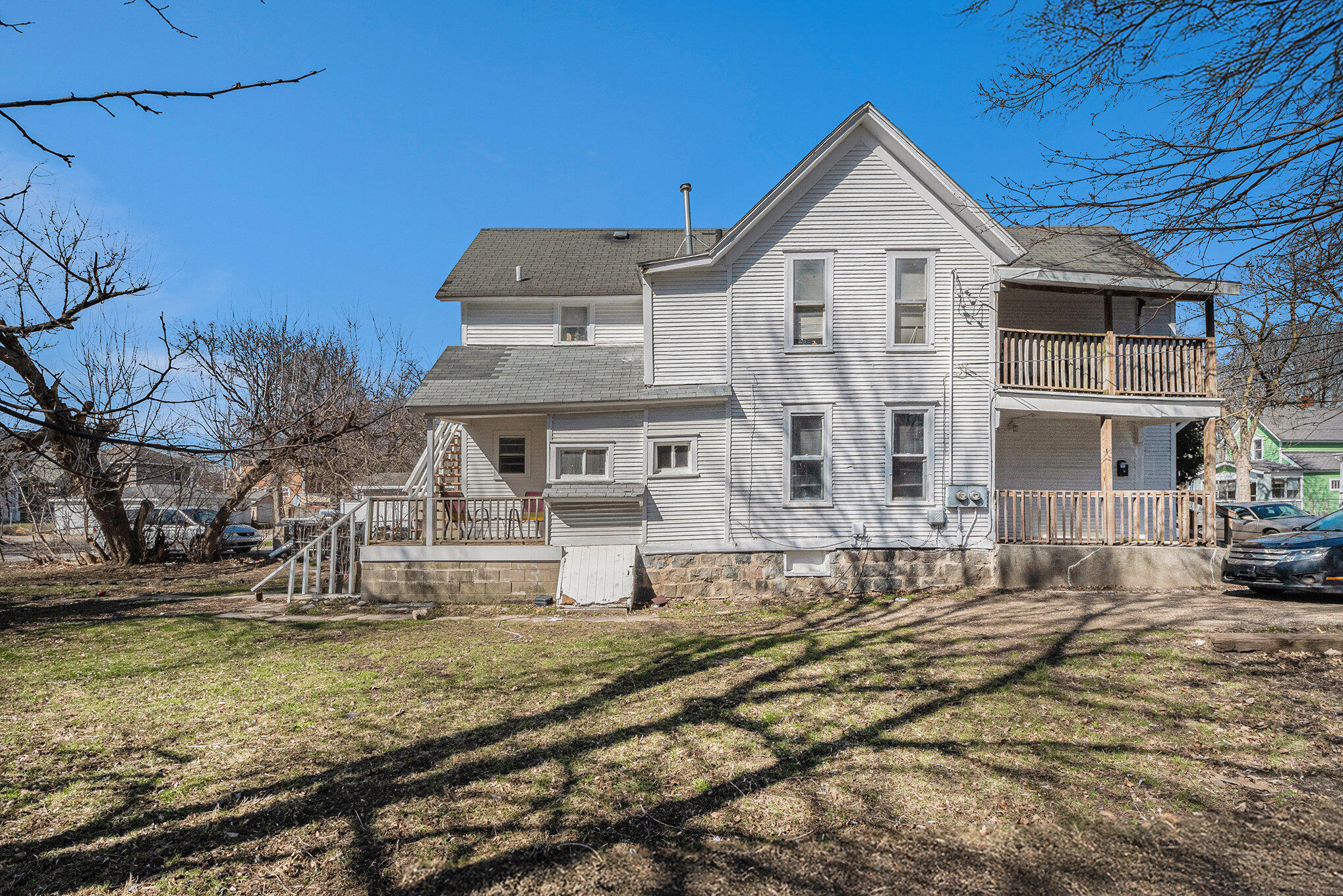 833 Mcreynolds Avenue NW