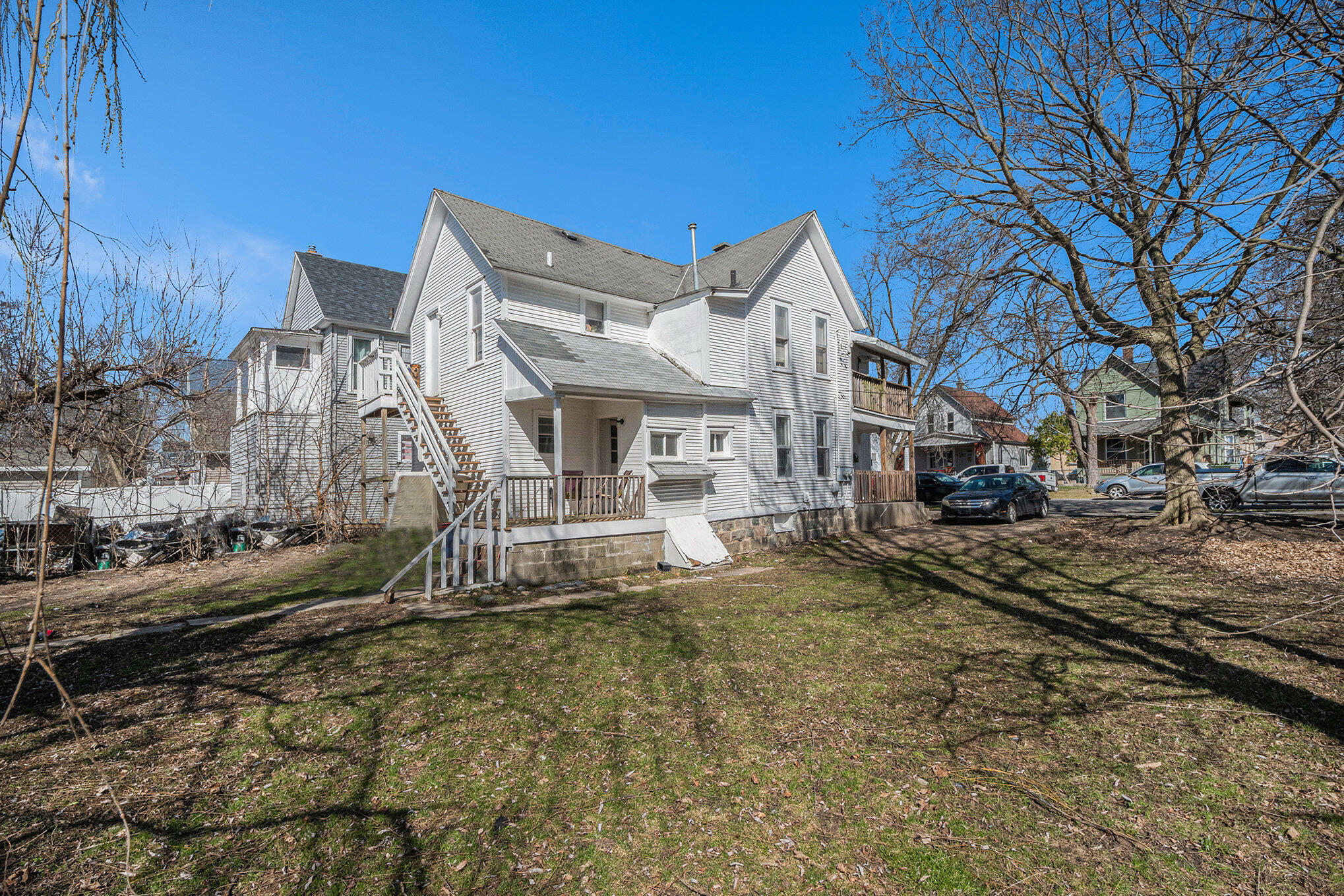 833 Mcreynolds Avenue NW