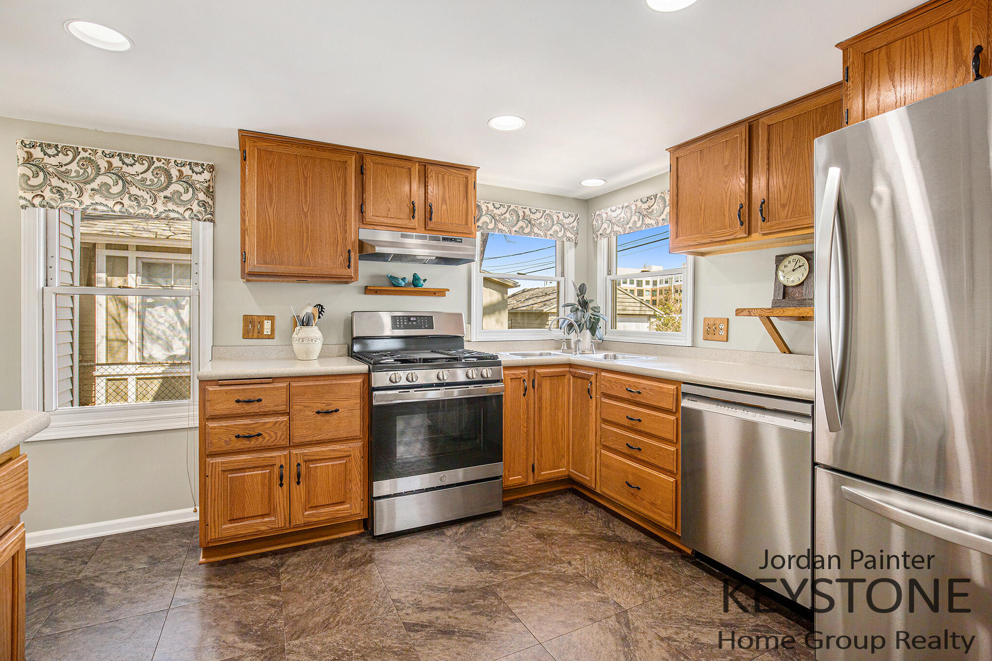 50 Gold Avenue SW