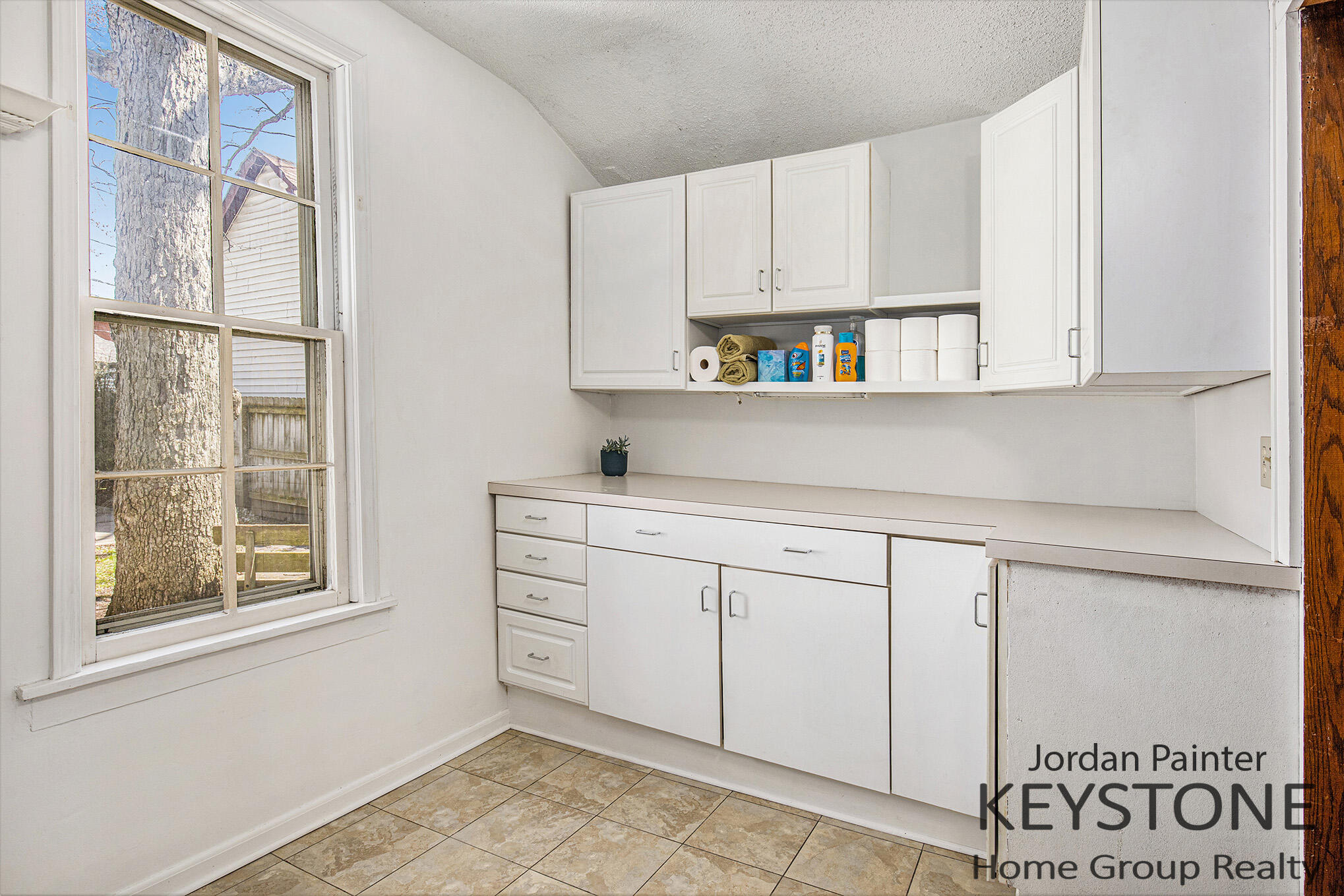 50 Gold Avenue SW
