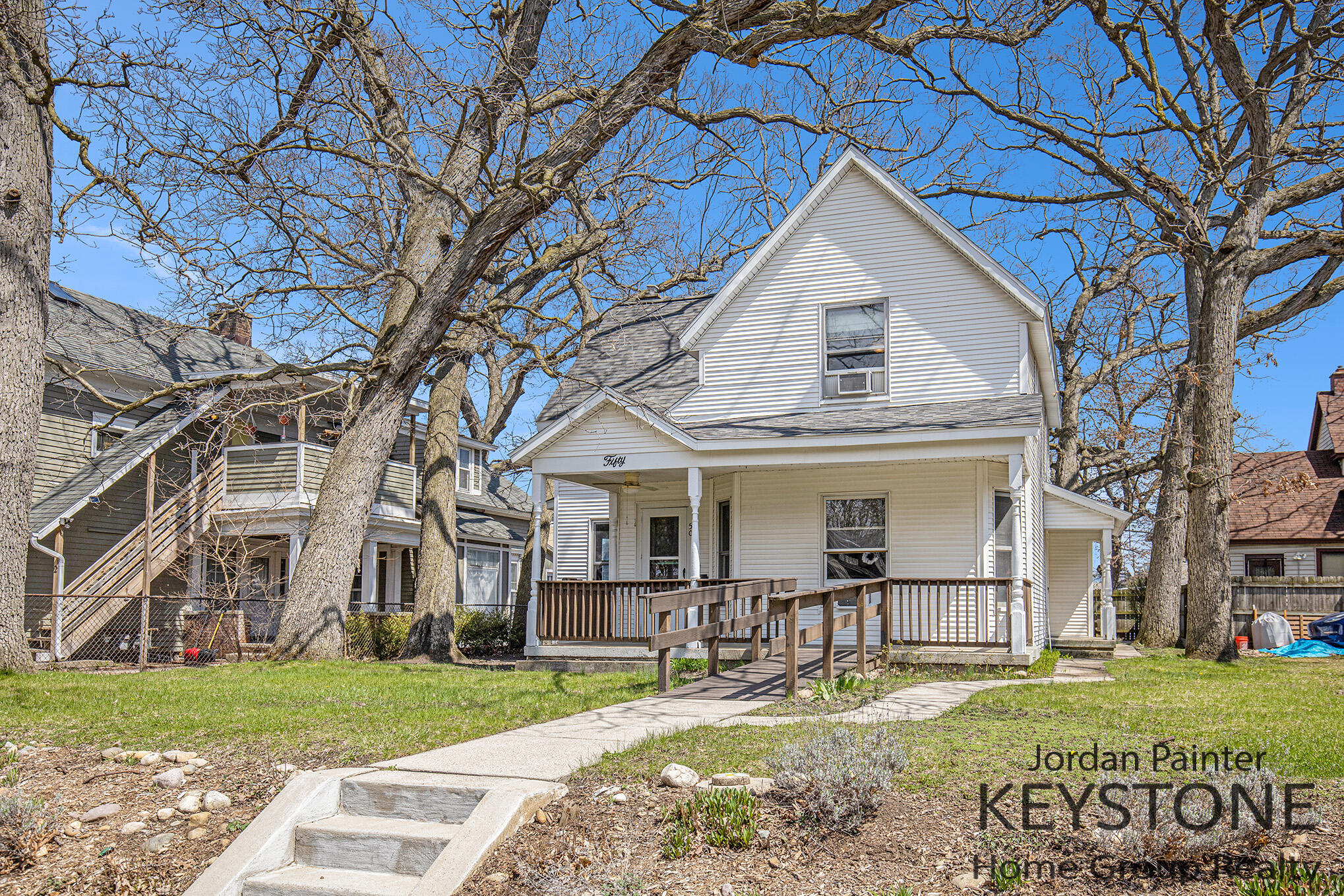 50 Gold Avenue SW
