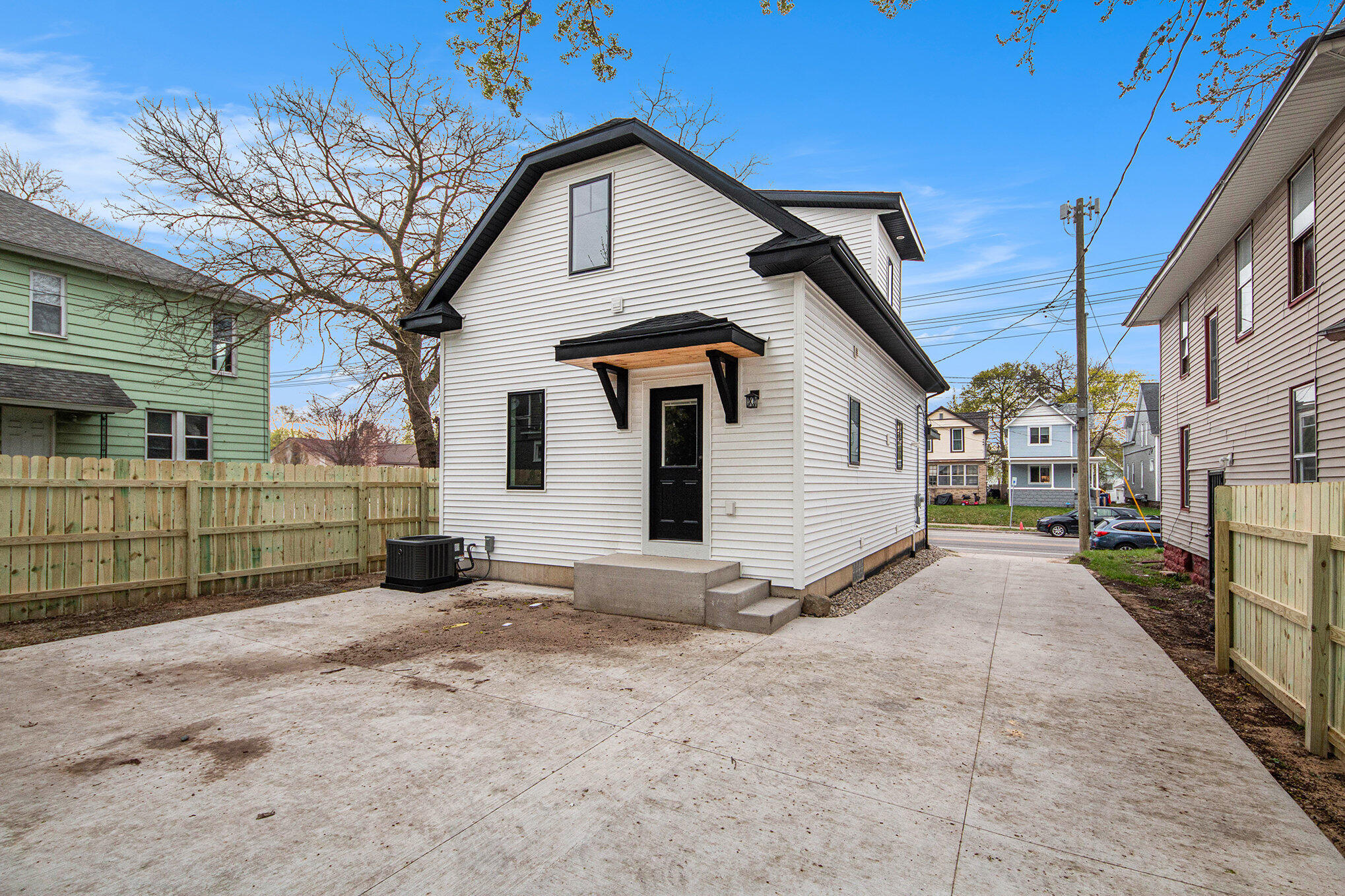 447 Martin Luther King Jr Street SE