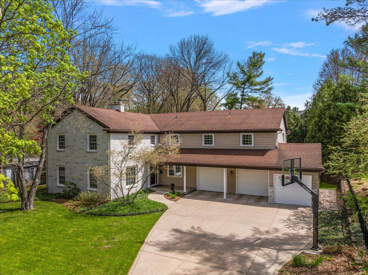2320 Shawnee Drive SE