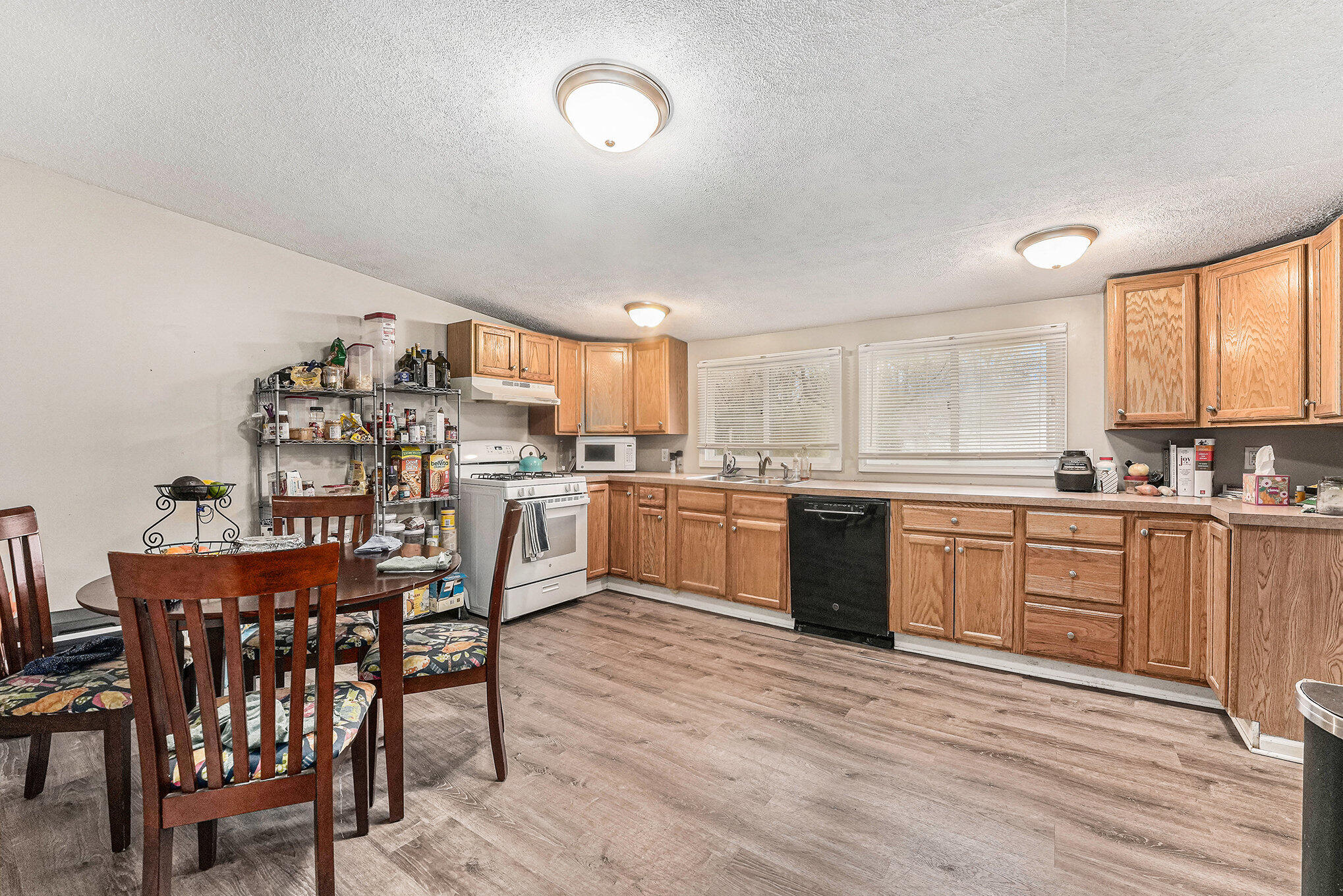 716 Henry Avenue SE
