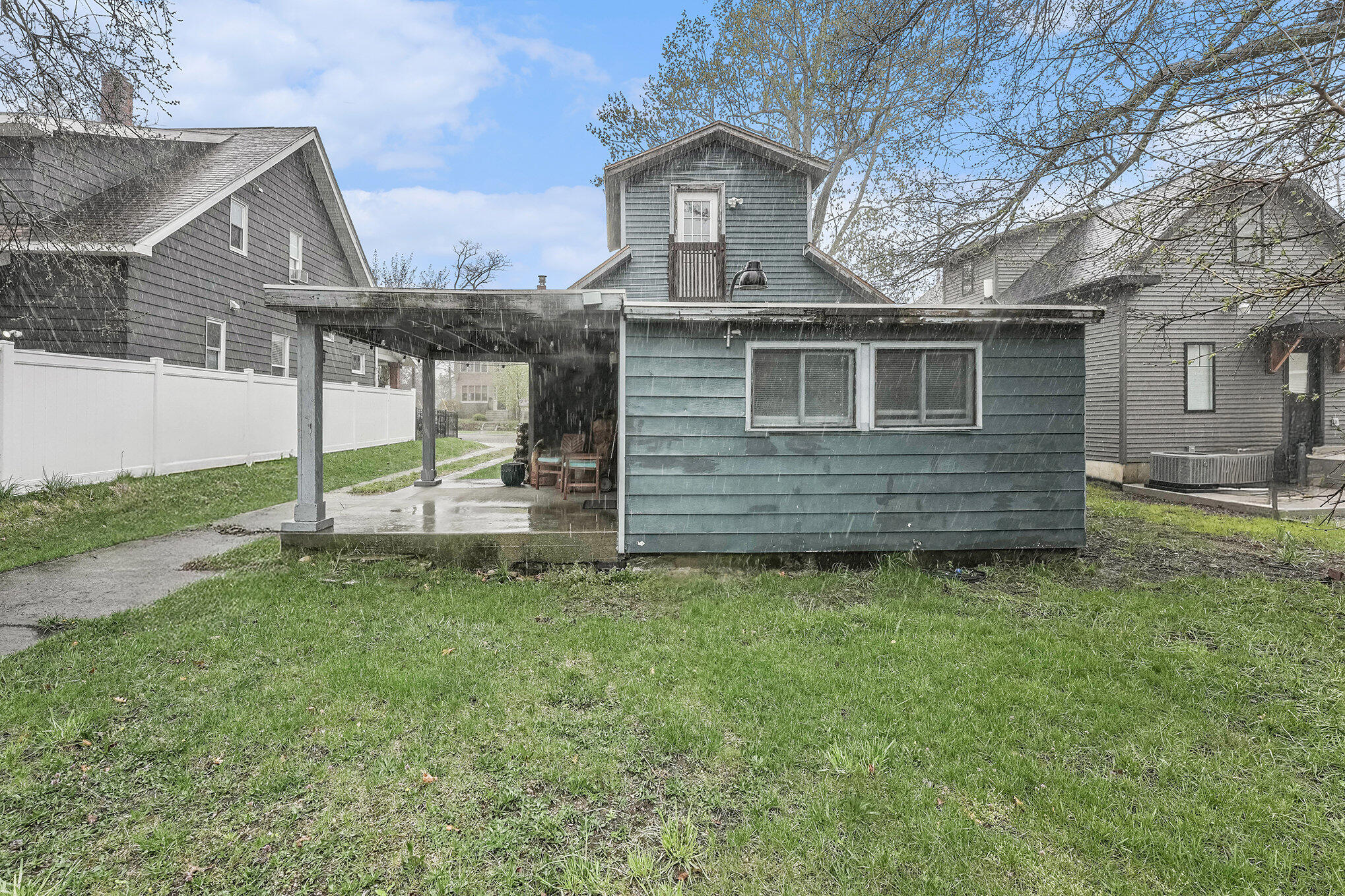 716 Henry Avenue SE