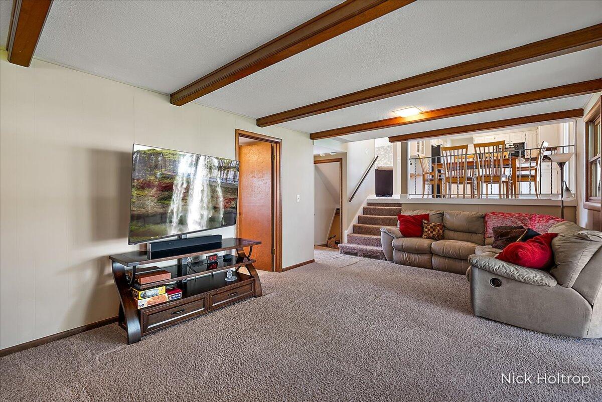 99 Sunnybrook Drive