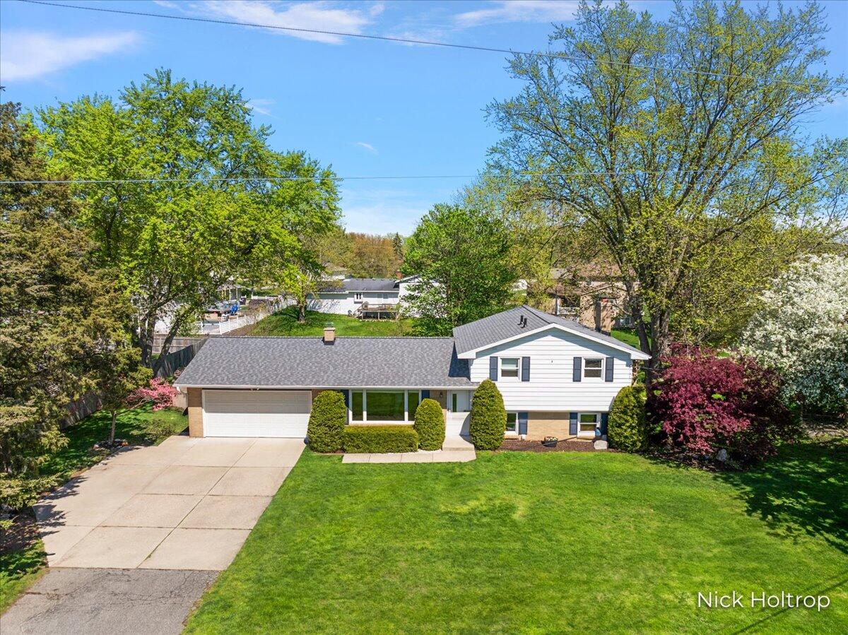 99 Sunnybrook Drive