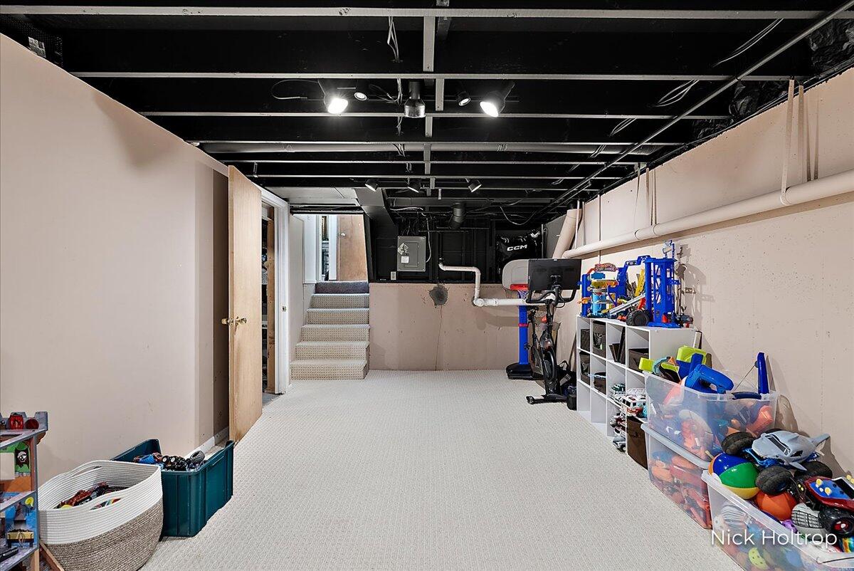 99 Sunnybrook Drive