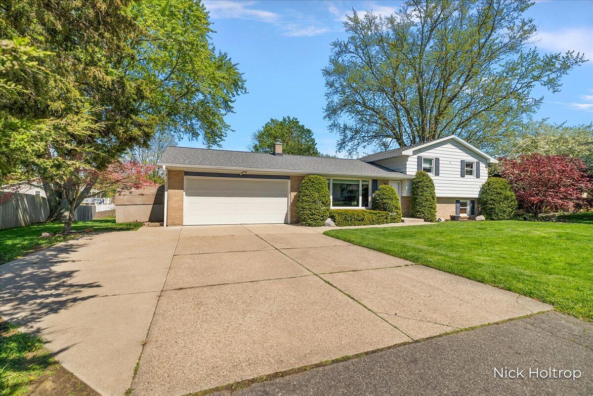 99 Sunnybrook Drive