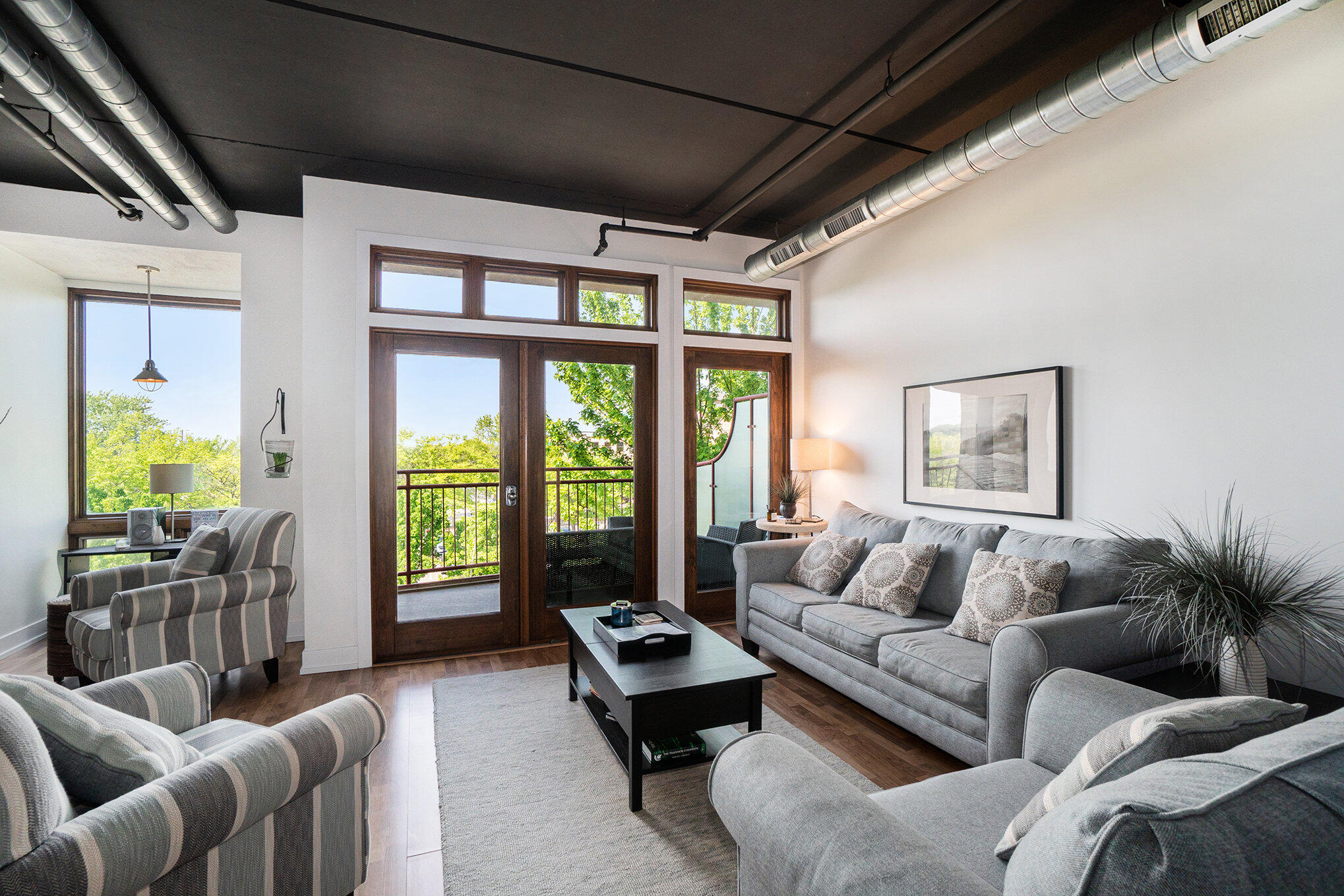 12 Washington Avenue 8