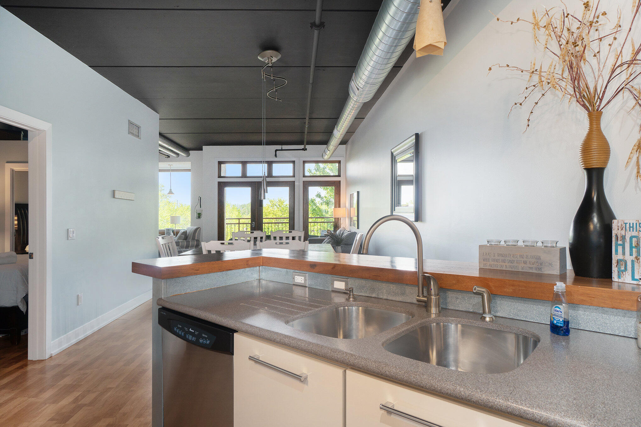 12 Washington Avenue 8