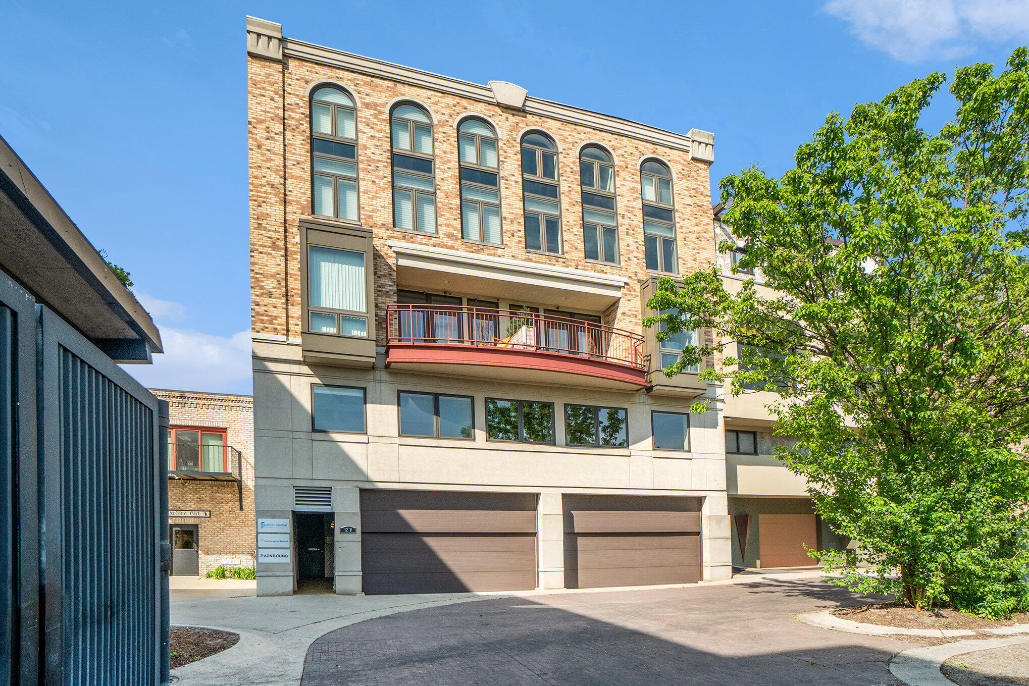 12 Washington Avenue 8