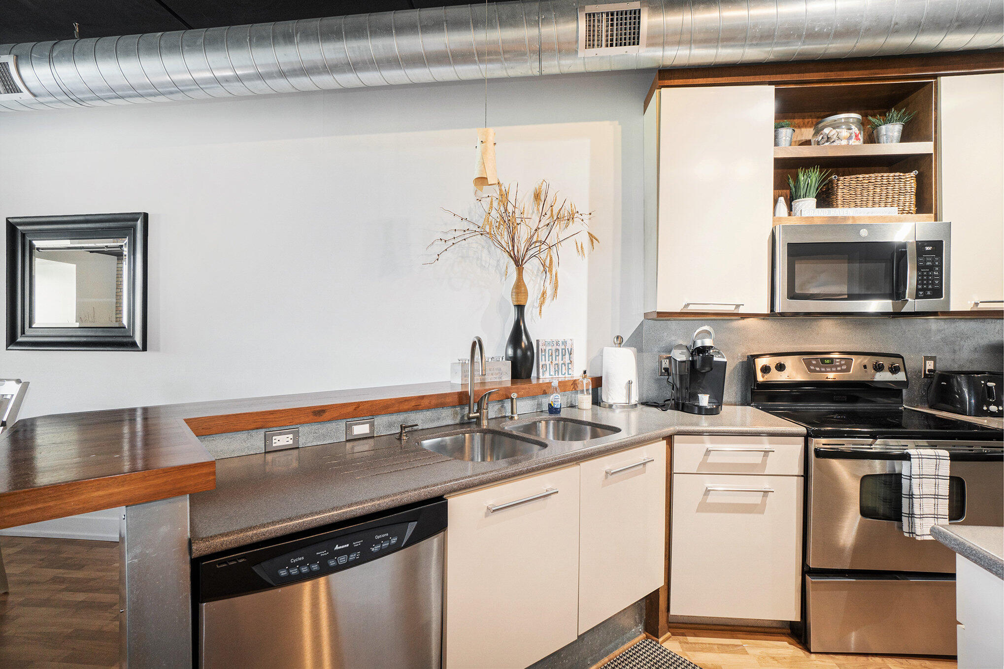 12 Washington Avenue 8