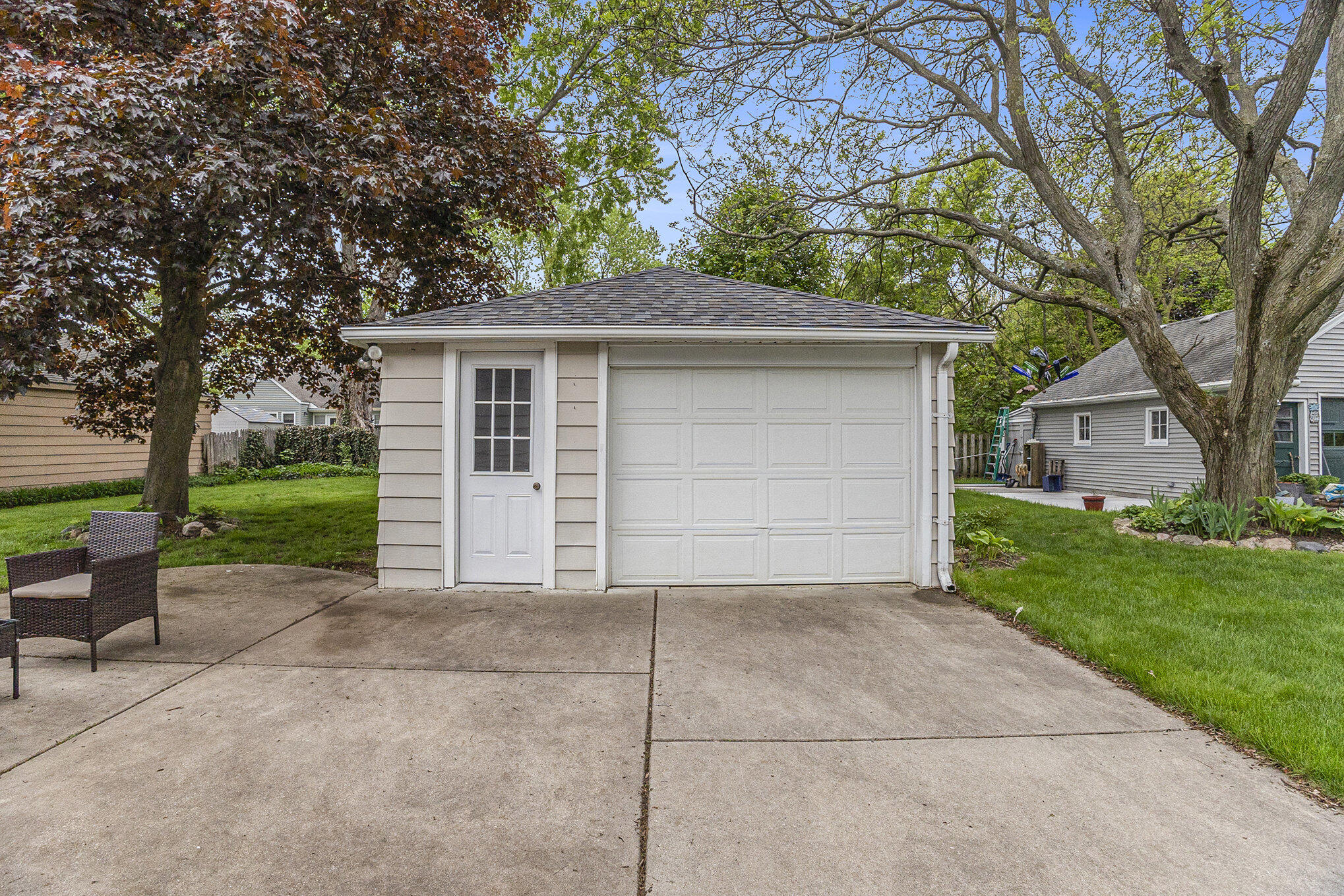 1048 Kelsey Street NE