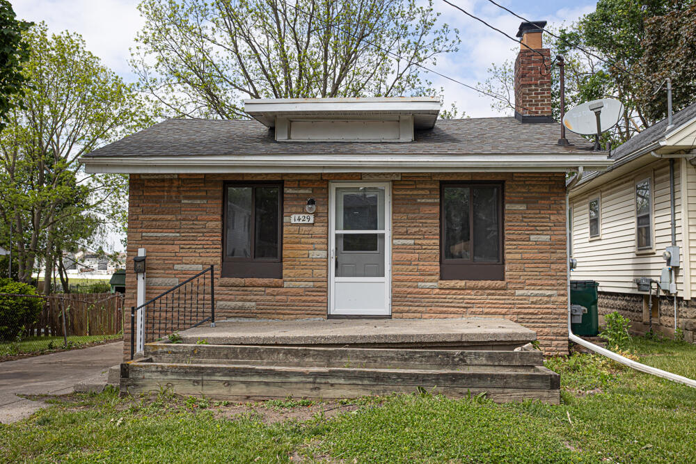1429 Vine Street