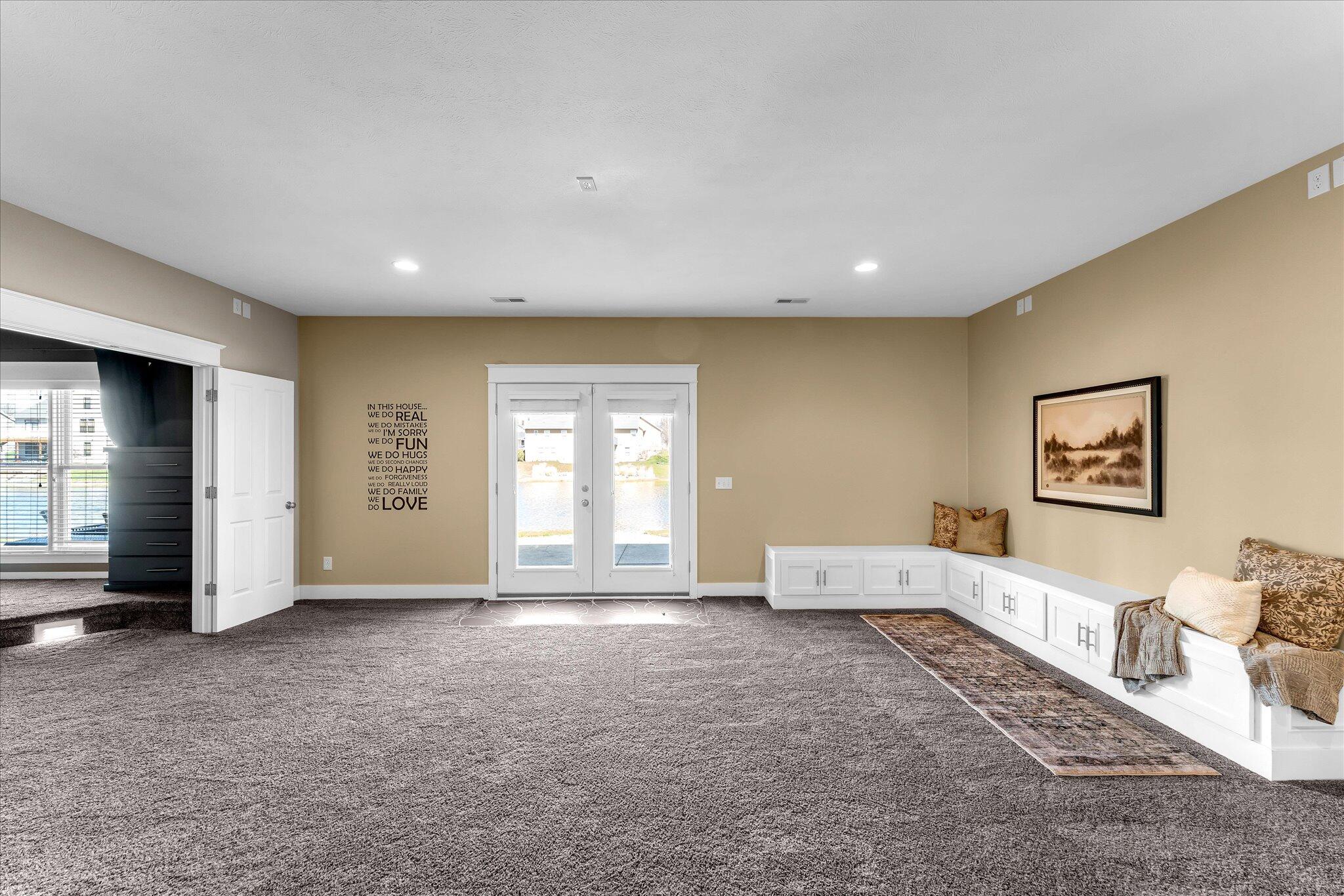 3055 Twin Lakes Drive