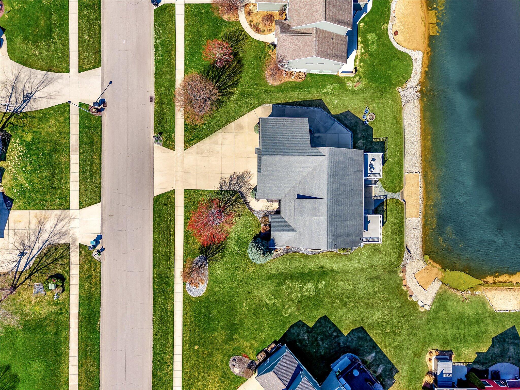3055 Twin Lakes Drive