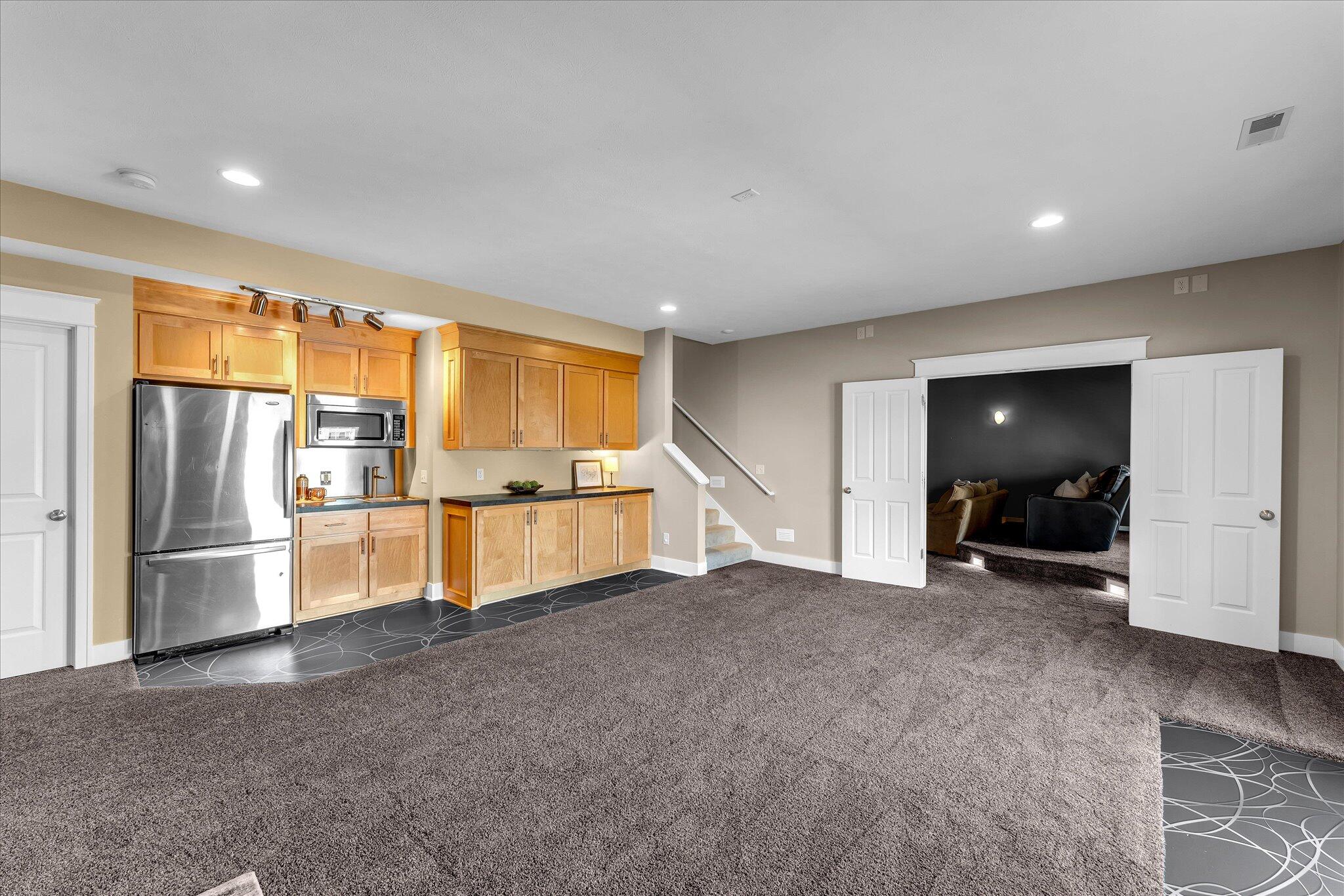 3055 Twin Lakes Drive