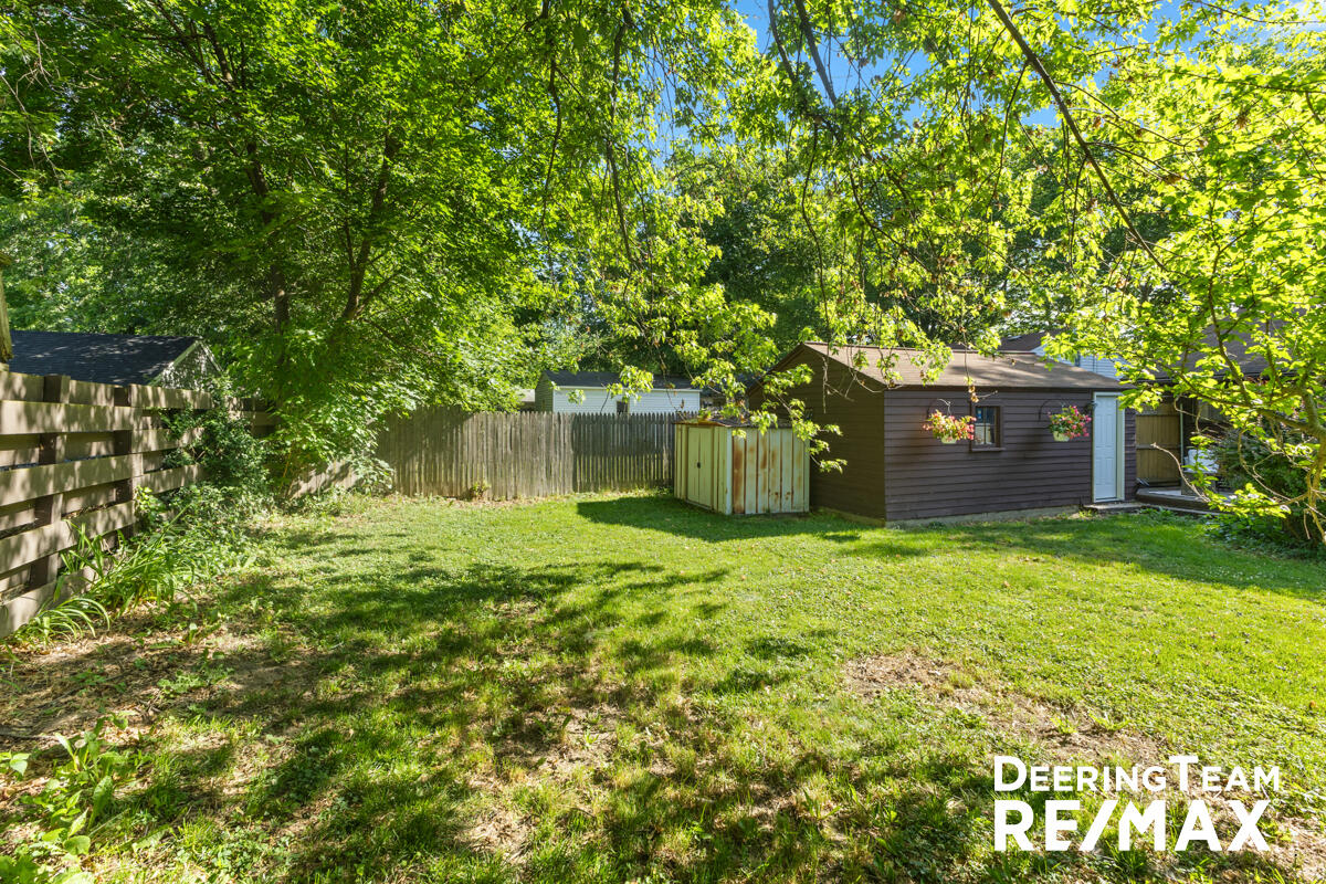 1309 Eastern Place NE