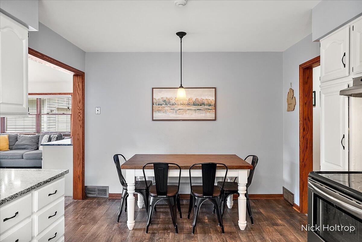 1525 Van Auken Street SE