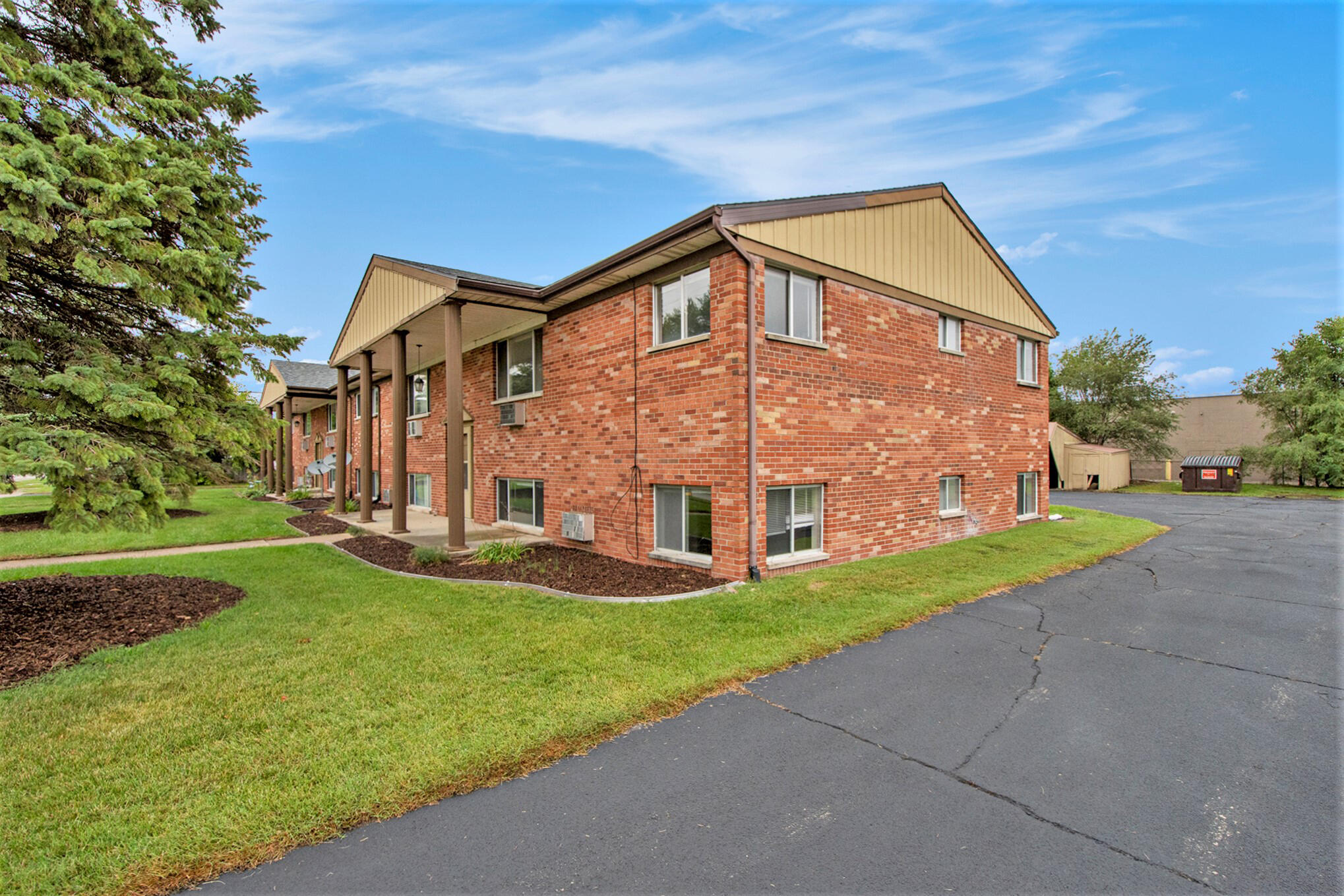 168 & 171 Valley Vista Drive SE