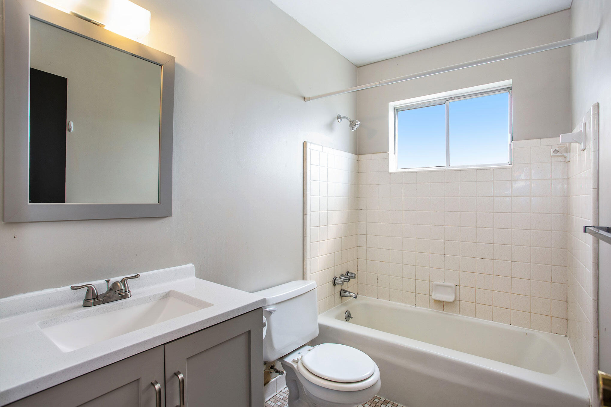 168 & 171 Valley Vista Drive SE