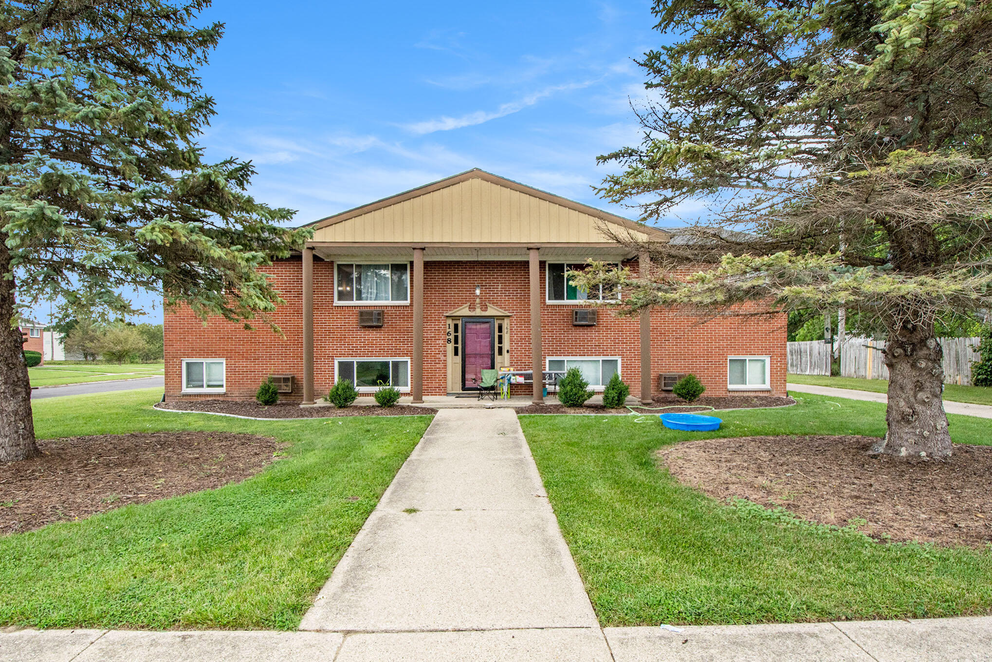 168 & 171 Valley Vista Drive SE