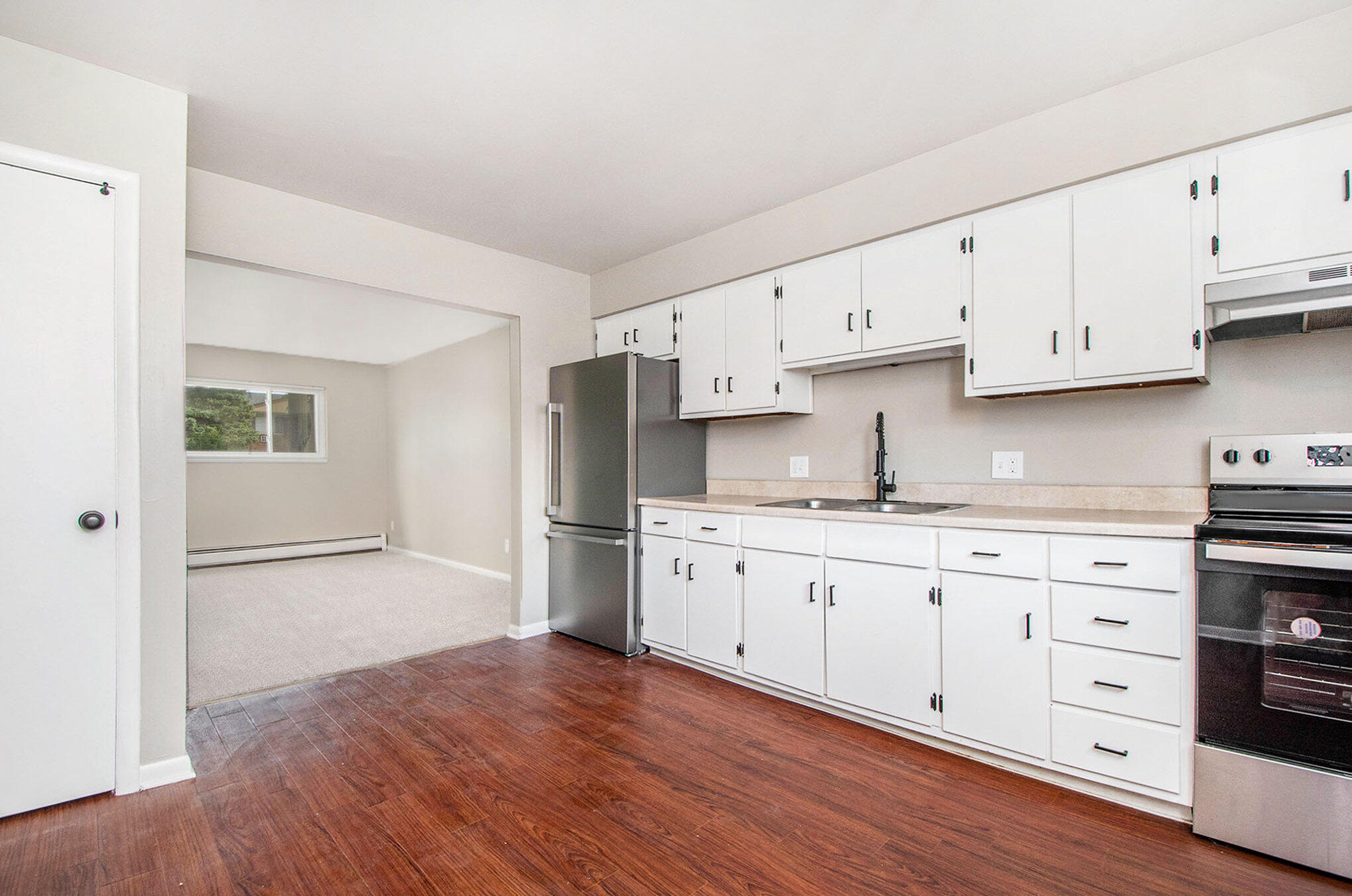 168 & 171 Valley Vista Drive SE