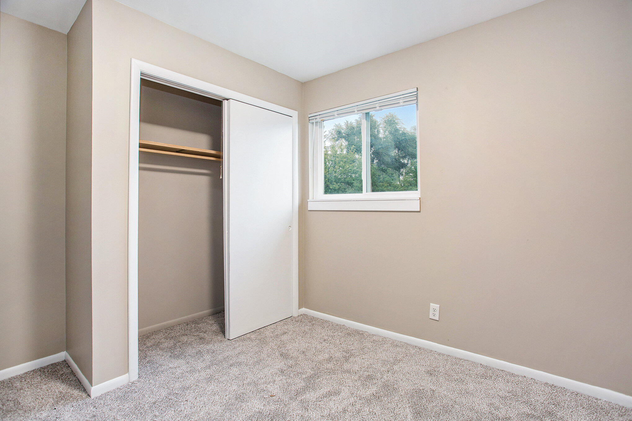 168 & 171 Valley Vista Drive SE