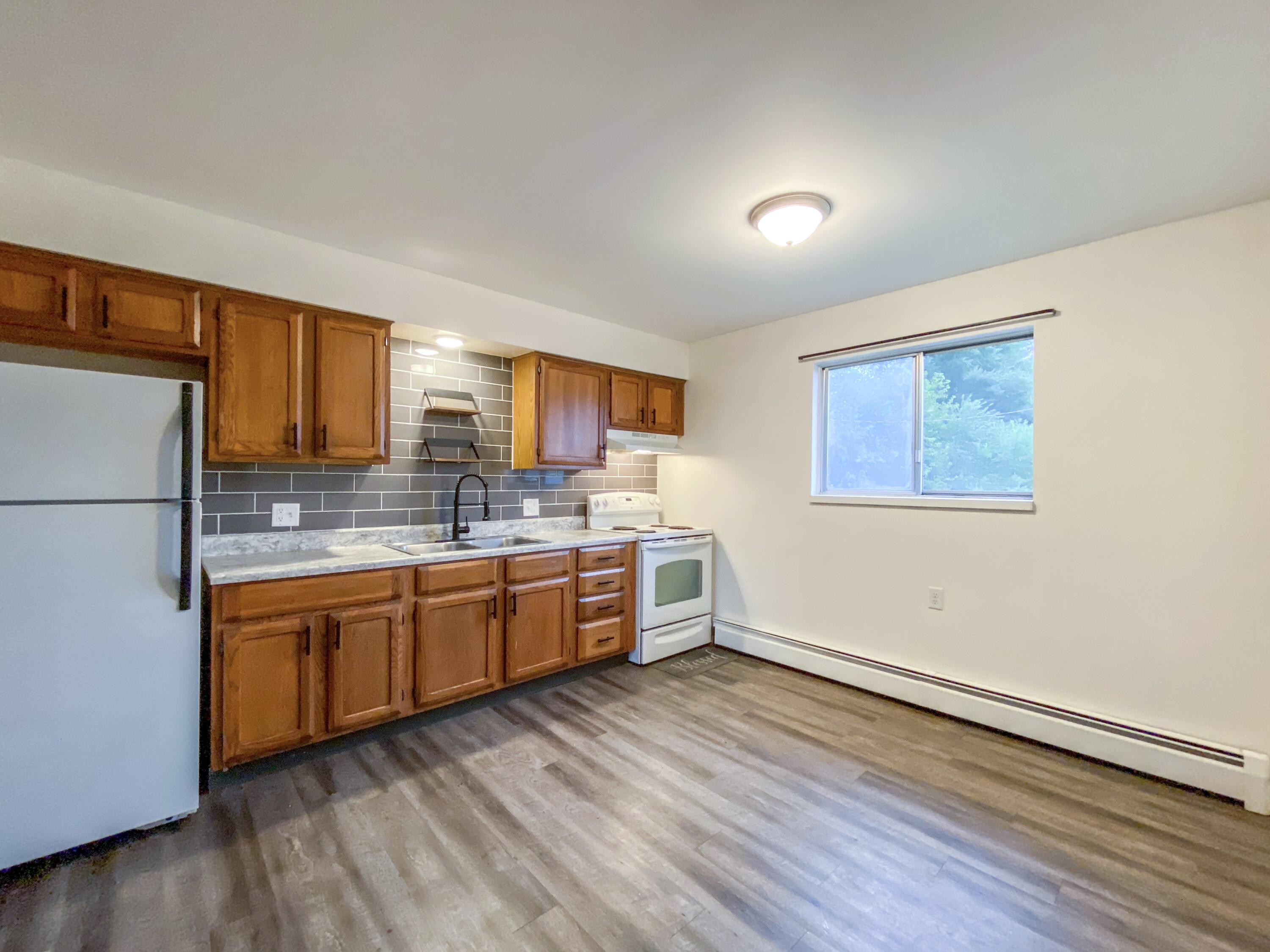 168 & 171 Valley Vista Drive SE