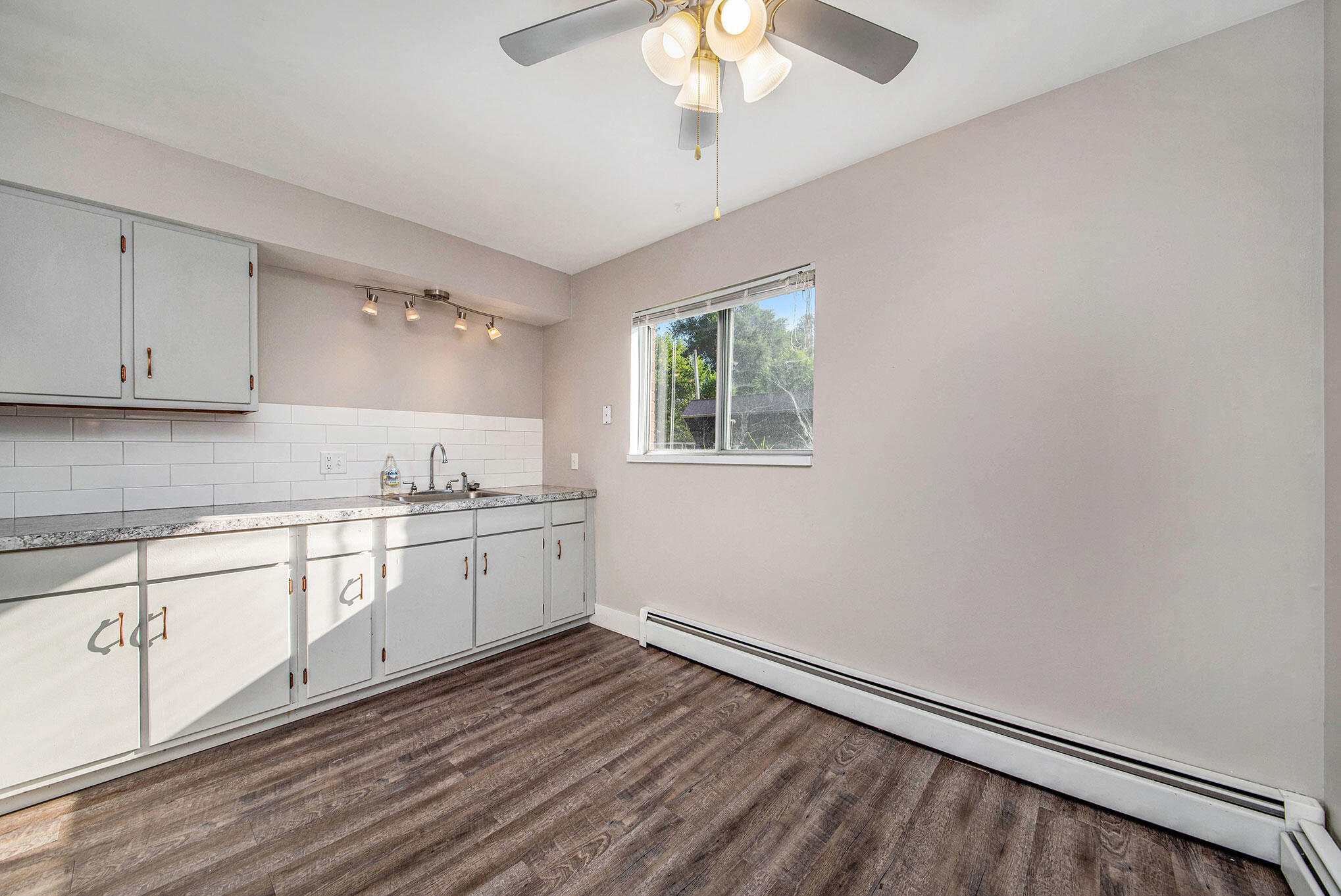 168 & 171 Valley Vista Drive SE
