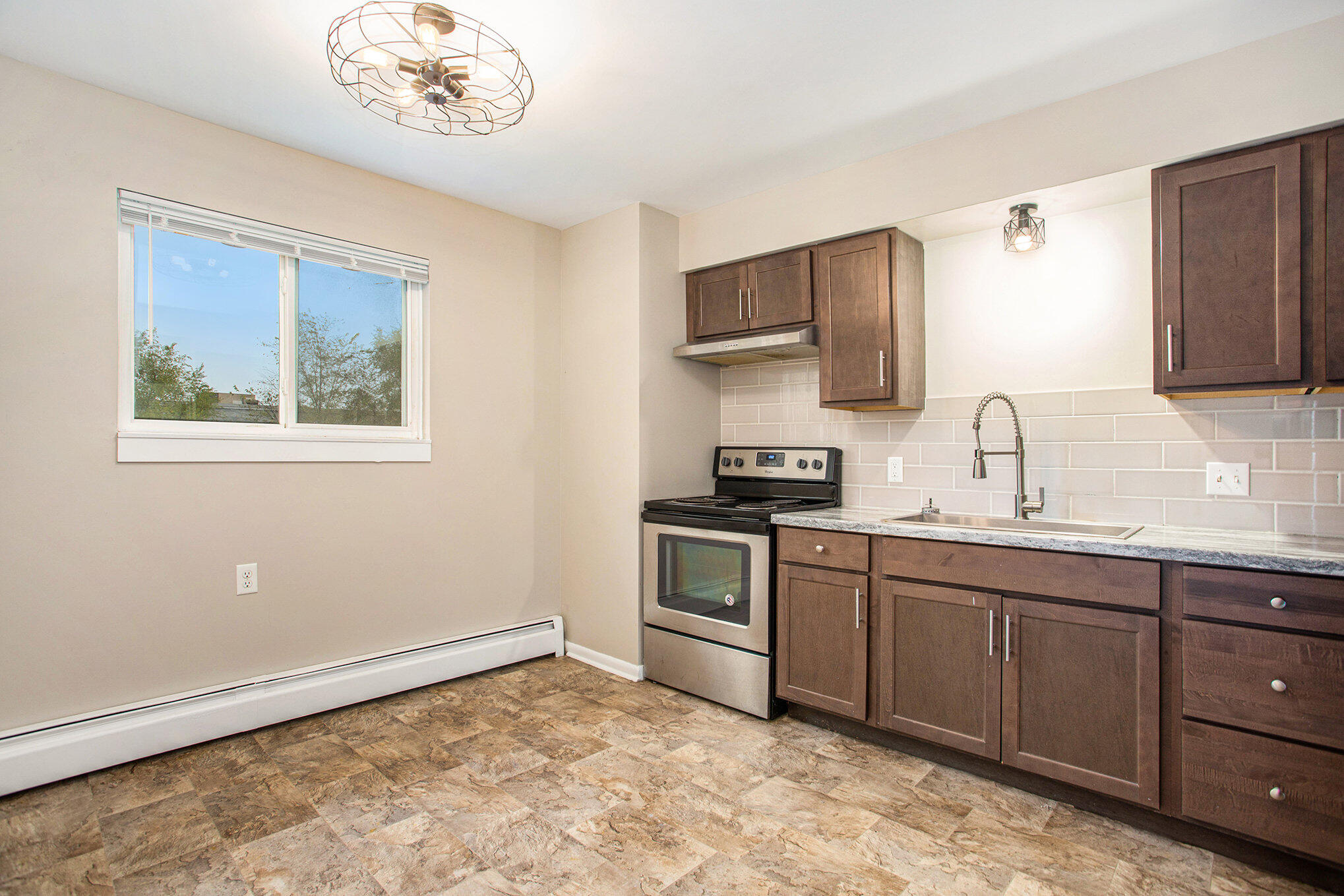 168 & 171 Valley Vista Drive SE