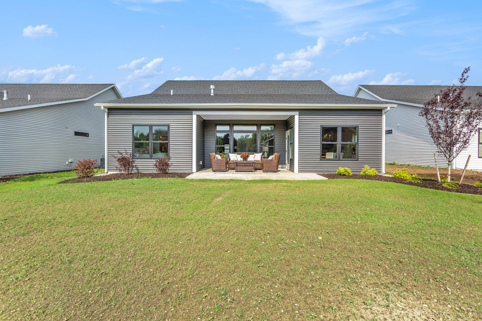 6268 Kingbird Drive 3