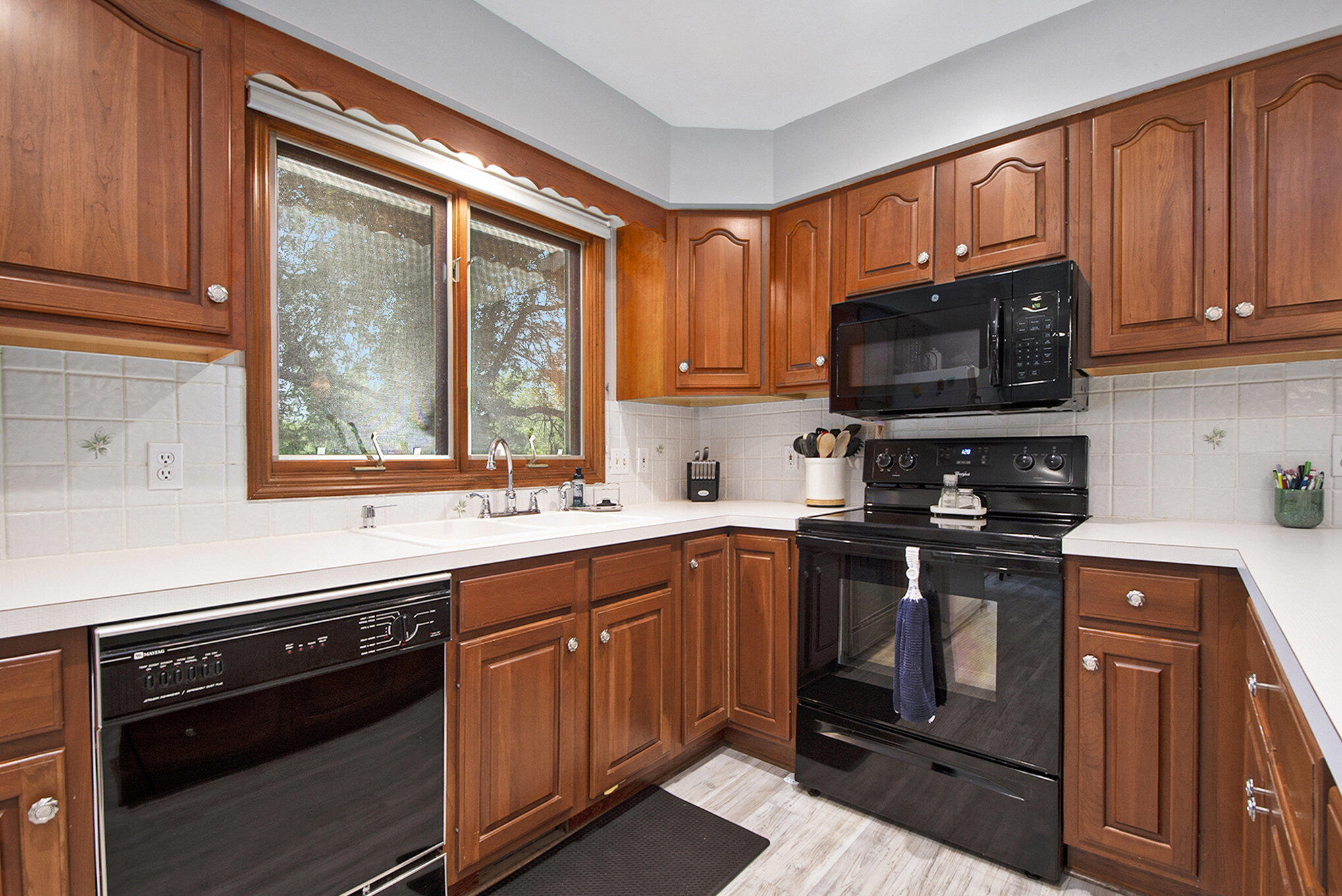 2864 Hidden View Drive SE 158